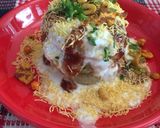 A picture of step 2 of Potato tikki chaat.