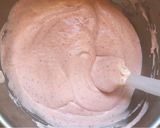 Foto del paso 4 de la receta: HELADO CREMOSO DE FRUTILLA 🍦🍓
