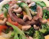 A picture of step 6 of Fried broccoli in yam ring.