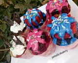 A picture of step 6 of Drips cupcakes.