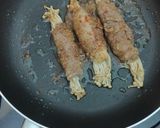 Foto langkah ke 5 dari resep Enoki Beef Roll.