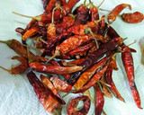 Foto del paso 4 de la receta: Compuesto de sal granulada picante y hierbas aromáticas
