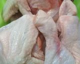 Foto langkah ke 1 dari resep Garang Asem Ayam Belimbing Wuluh.