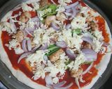 A picture of step 7 of Peri Peri Chicken Pizza🍕.