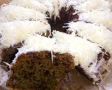 Foto langkah ke 8 dari resep Kue Bolu Pisang Pandan Kukus.