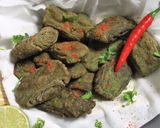 A picture of step 9 of Savoury Spinach Khaja.