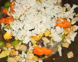 A picture of step 3 of Kanda Poha.