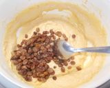 Mamaféle foszlós - mazsolás kuglóf (dagasztás és kelesztés nélkül) recept fázis 2 fotója