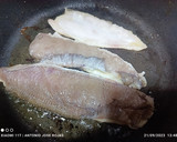 Foto del paso 8 de la receta: Bocadillo de filete de gallo, relleno de paté de langostinos