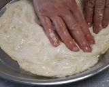 Foto del passaggio 7 della ricetta Focaccia con fiocchi di patate e siero del latte senza glutine