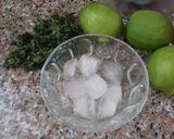 صورة لخطوة 1 من وصفة الليمون بالنعناع 🍹