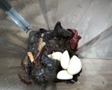 Foto del paso 3 de la receta: Pierna de cerdo en adobo