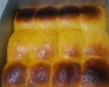Foto langkah ke 7 dari resep Roti Sobek manis simple.