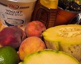 Görög joghurtos-mentás sárgadinnye krémleves recept fázis 1 fotója