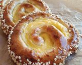 Foto del paso 9 de la receta: Ensaimada de crema y almendras