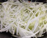 A picture of step 1 of Lauki and carrot kofta curry.