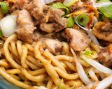 Foto langkah ke 5 dari resep Mie Yamin Ayam Jamur.