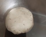 A picture of step 2 of Crispy Bhakri.