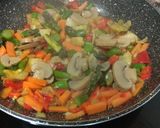 Foto del paso 2 de la receta: Fideos chinos con verduras