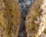 Foto del paso 2 de la receta: Bocadillo de salmón con queso fresco