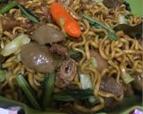 Foto langkah ke 4 dari resep Mie goreng.