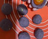 Foto langkah ke 4 dari resep Purple Potato Spiral Mooncakes (Thousand Layers).