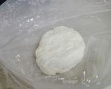 A picture of step 6 of Salsa chicken cheese bread.