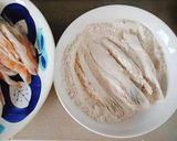 Hình bước làm 1 của món Vây cá hồi chiên giòn