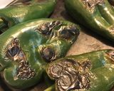 Foto del paso 1 de la receta: Chiles rellenos de queso panela