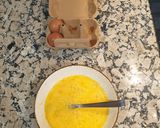 Foto del paso 2 de la receta: Tortilla exprés de patata y calabacín jugosa
