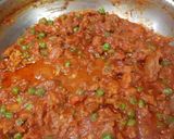 A picture of step 4 of Achaari Keema Matar (mutton).