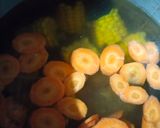 Foto langkah ke 1 dari resep Bening Bayam, Wortel, Jagung.