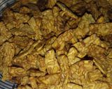 Foto langkah ke 1 dari resep Orek Tempe Kering Bumbu Iris (Sederhana).