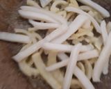A picture of step 3 of My nice little squid starter.