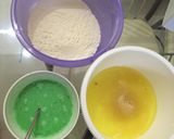Foto langkah ke 1 dari resep Pandan Chiffon Cake.