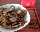 Foto del paso 4 de la receta: Papitas fritas chilotas con sal de mar y orégano