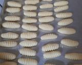 Foto langkah ke 3 dari resep Kue ulat sagu.