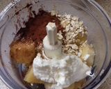 A picture of step 1 of Banana Cream with Peanut Butter, Yogurt, Oats (Smoothie Bowl).