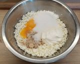 Aszalt szilvás túrós batyu mazsolával recept fázis 3 fotója