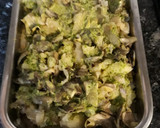 Foto del paso 5 de la receta: Patata, alcachofa y cebolla al horno con majada de ajo y perejil