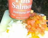 Foto del paso 1 de la receta Pan tostado con ensalada de salmón rosado y vegetales