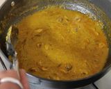 A picture of step 5 of Straw mushroom with gravy.