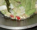 Foto langkah ke 3 dari resep Tumis Sawi Putih Telur Kapri.