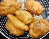 A picture of step 7 of Fry momos.