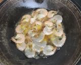 Foto langkah ke 1 dari resep Udang Saos Tiram.