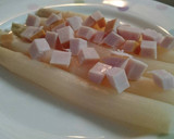 Foto del paso 7 de la receta: Espárragos blancos con bechamel de queso