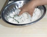 A picture of step 3 of Palak(Spinach) Masala Puri.