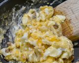 Foto del paso 3 de la receta Desayuno saludable para dieta de huevos revueltos con tostada