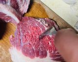 Foto langkah ke 1 dari resep Corned beef homemade slow cooker.