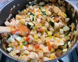 Une image de l'étape 22 de Soupe de légumes aux aromates, ail frais et fumet de porc.